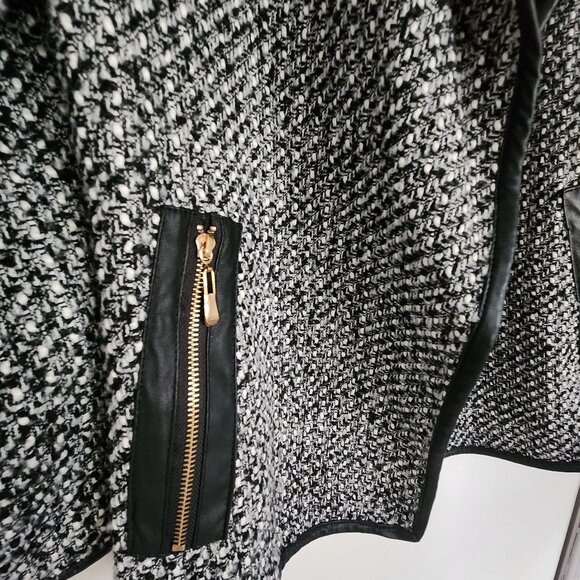 Textured Knit Open Jacket — Size L/XL - Picture 2 of 3